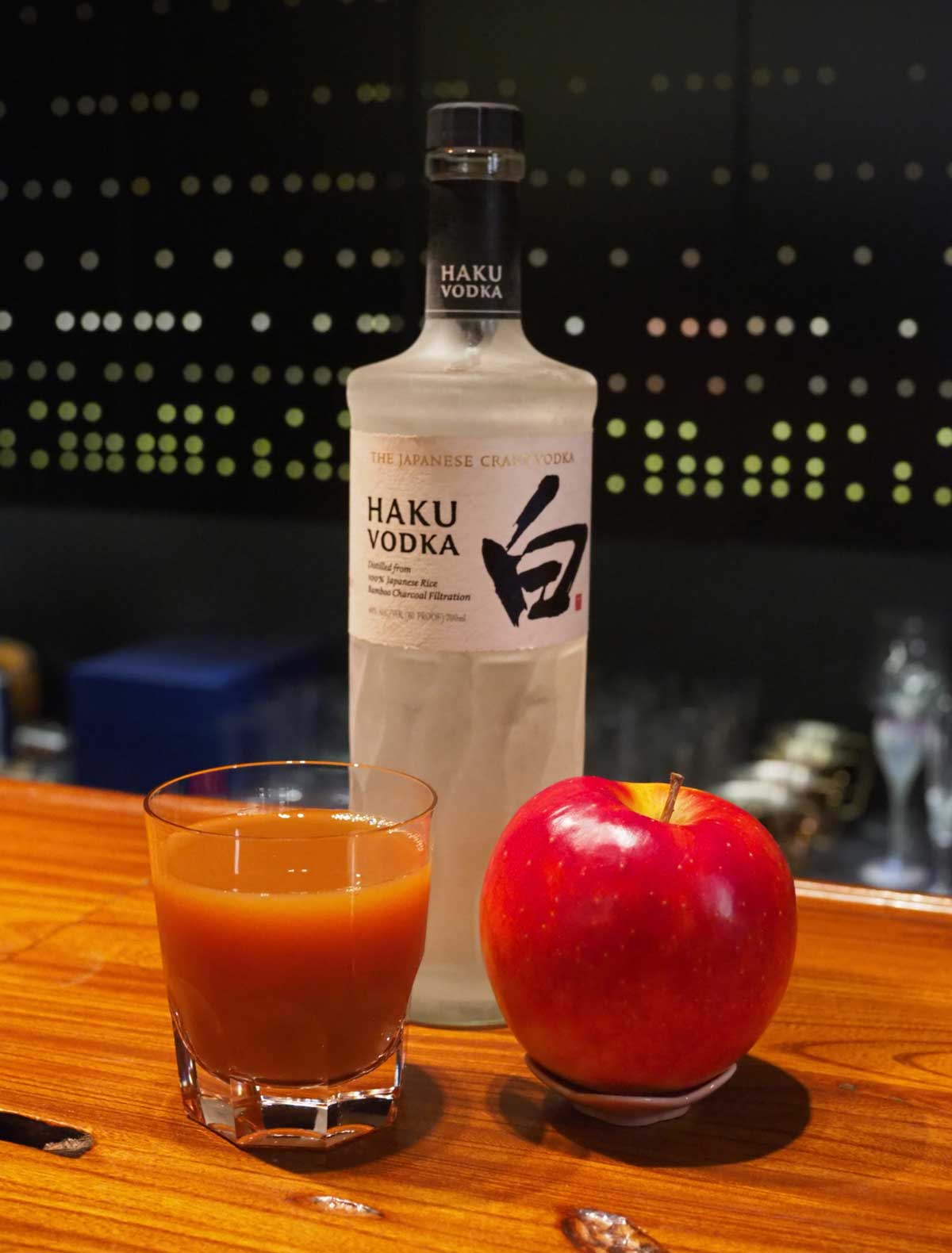 Vodka and [FUJI Apple] juice イメージ